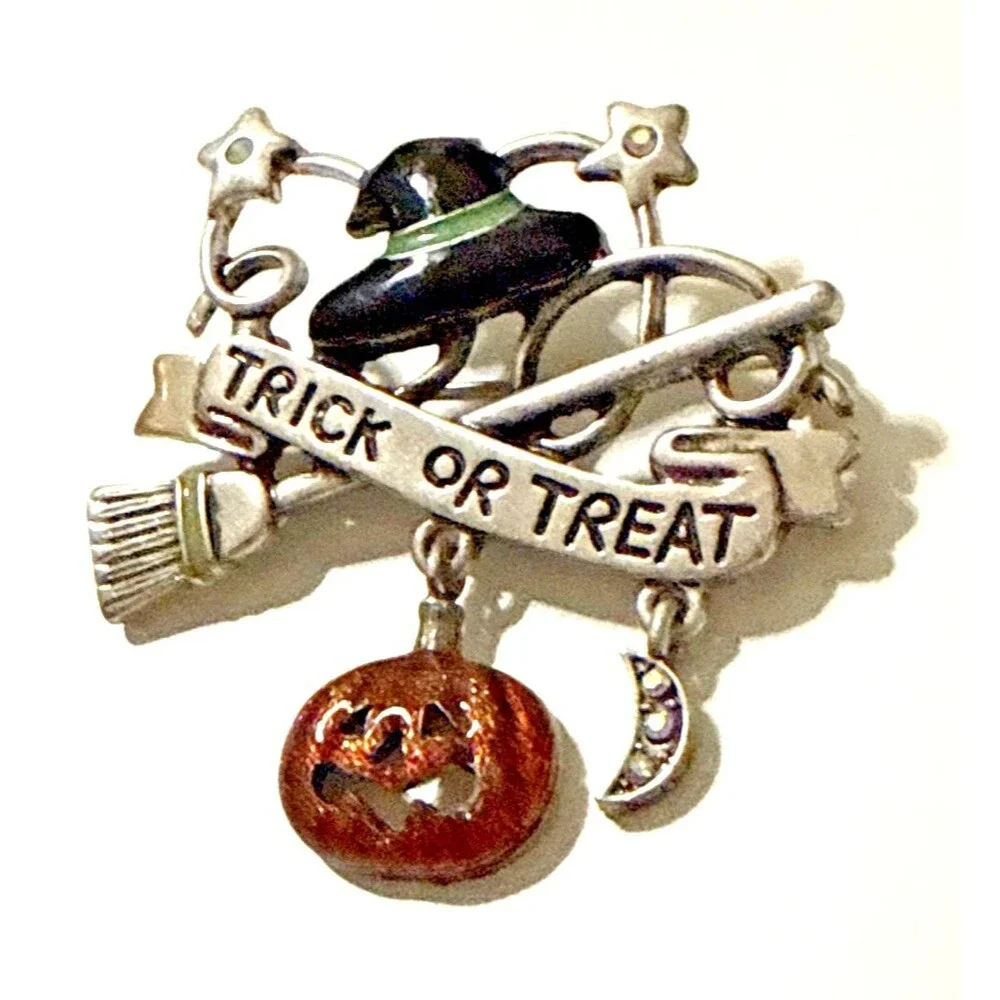 TRICK OR TREAT Pewter Tone Pin Brooch Witch Hat Broom Pumpkin Moon Dangle Charms
